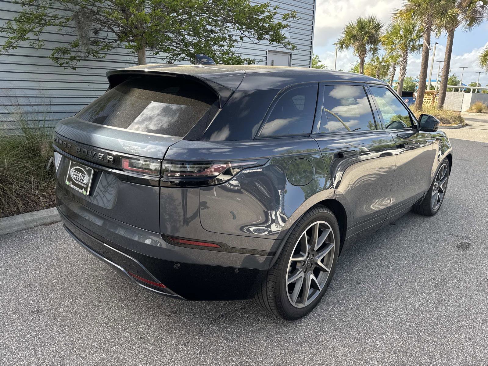 Certified 2026 Land Rover Range Rover Velar Dynamic SE AWD/4WD image 6