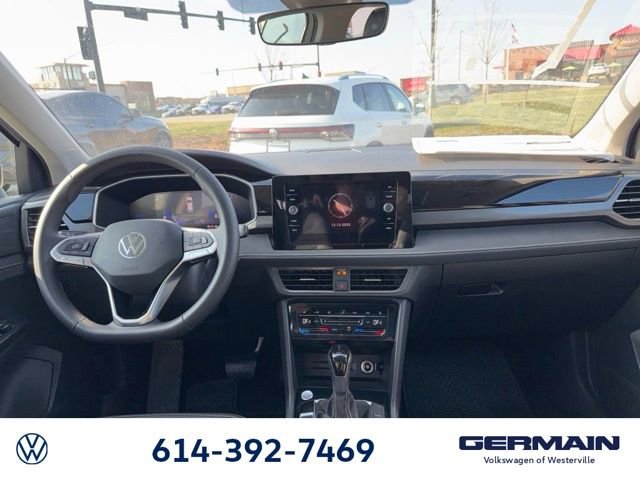 New 2026 Volkswagen Taos SE image 19