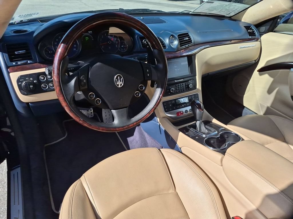 Used 2015 Maserati GranTurismo Sport RWD image 2