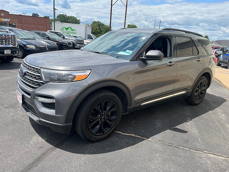 Used 2022 Ford Explorer XLT AWD/4WD image 4