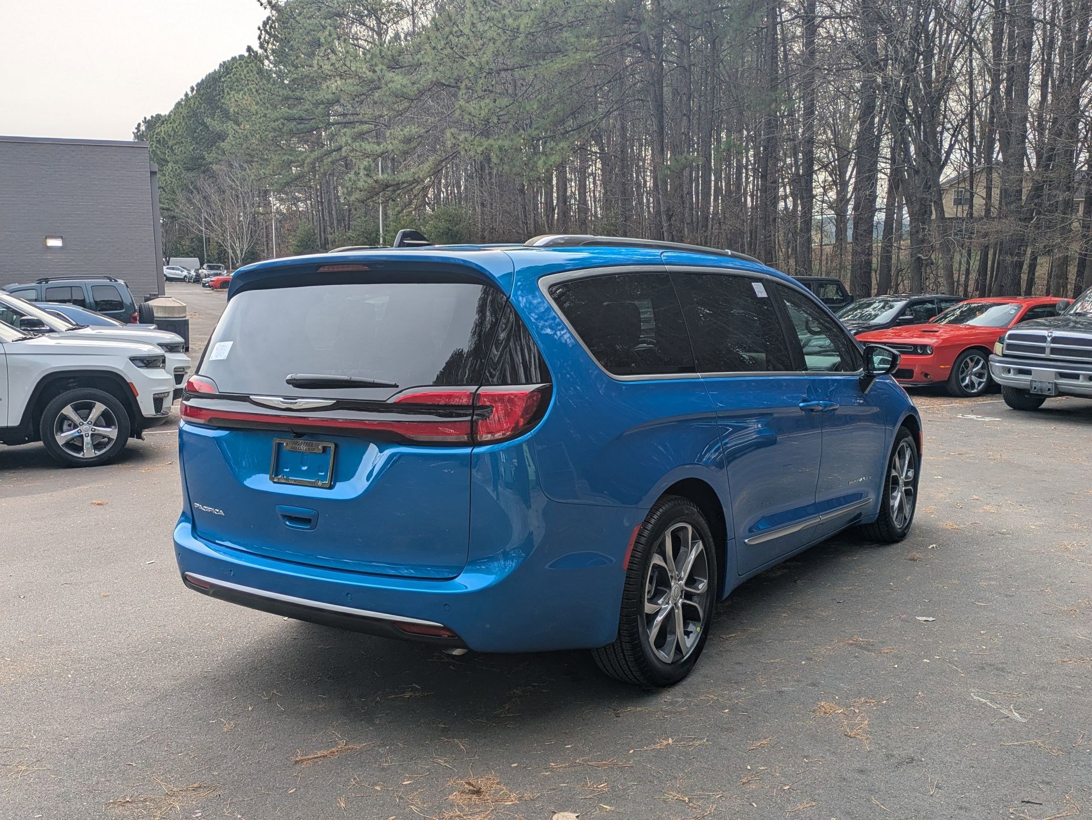New 2026 Chrysler Pacifica Pinnacle image 5