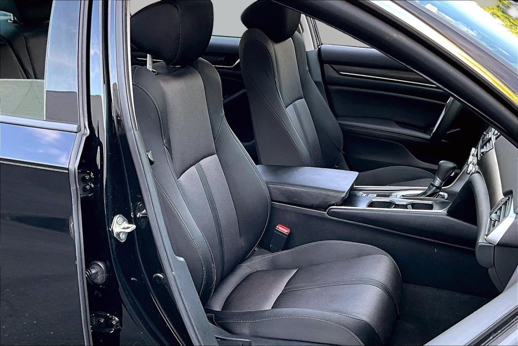 Used 2019 Honda Accord EX image 22