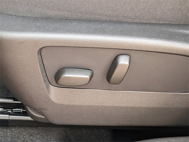 Used 2022 Buick Envision Essence w/ Sport Touring Package image 34