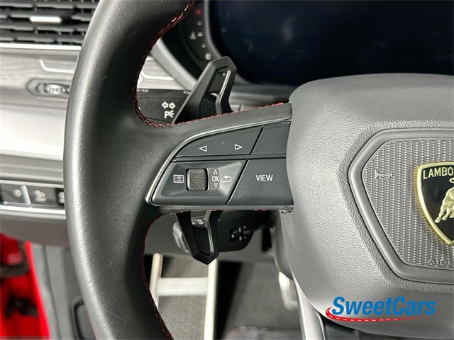 Used 2020 Lamborghini Urus Base image 18