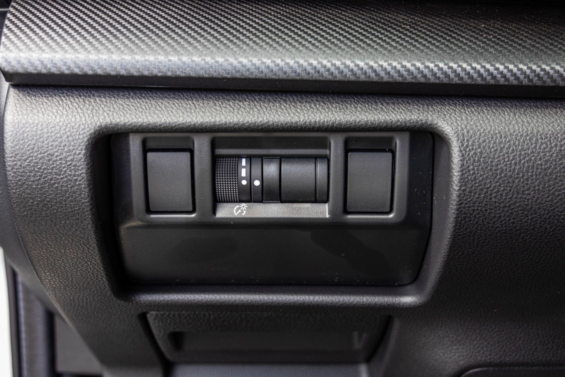 New 2025 Subaru Crosstrek 2.5i Limited w/ Crosstrek Mirror Package image 26