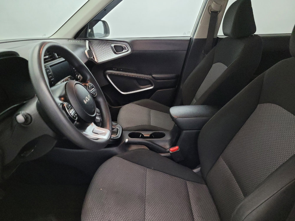 Used 2023 Kia Soul LX w/ Option Group 015 image 17