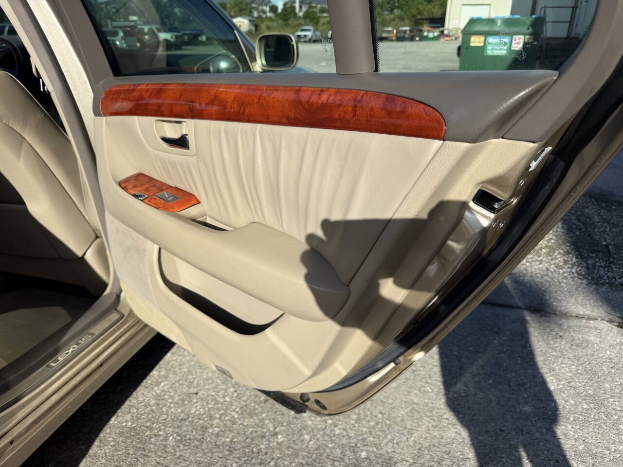 Used 2002 Lexus LS 430 RWD image 62