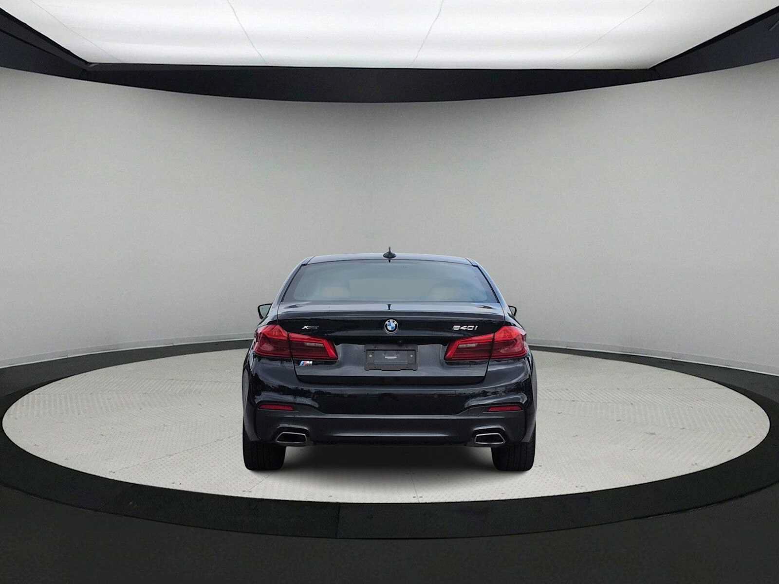Used 2020 BMW 540i xDrive w/ M Sport Package AWD/4WD image 7