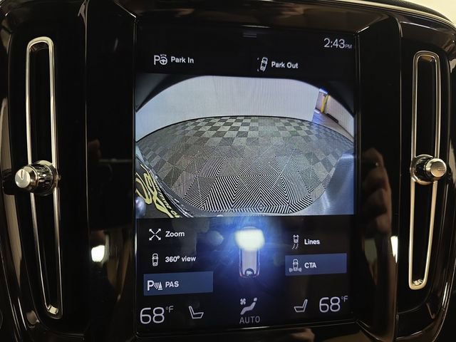 Used 2019 Volvo XC40 T5 Inscription image 14