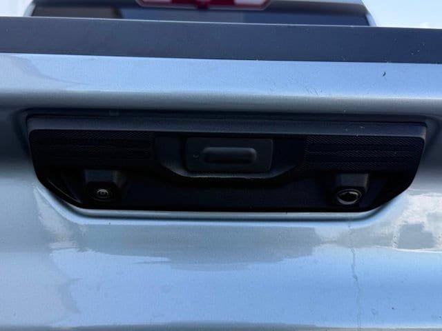 Certified 2026 Chevrolet Silverado 1500 High Country AWD/4WD image 13