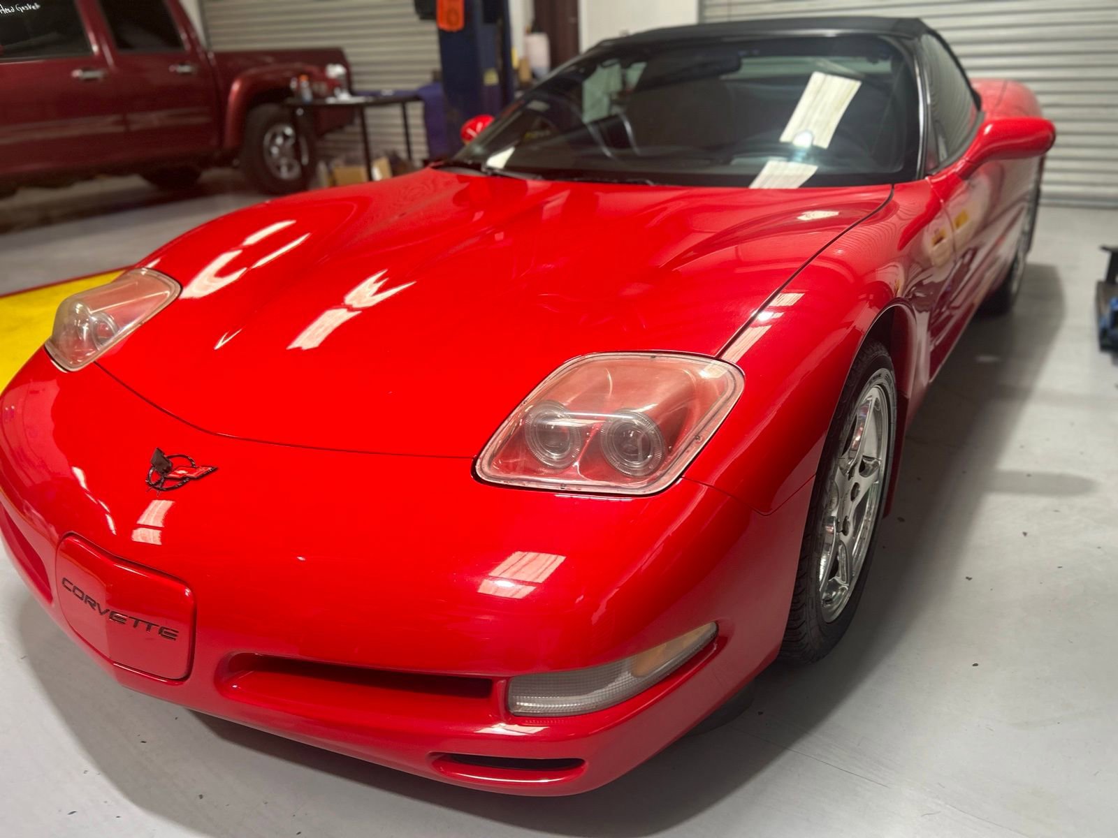 Used 2001 Chevrolet Corvette Convertible w/ Preferred Equipment Group2 image 2