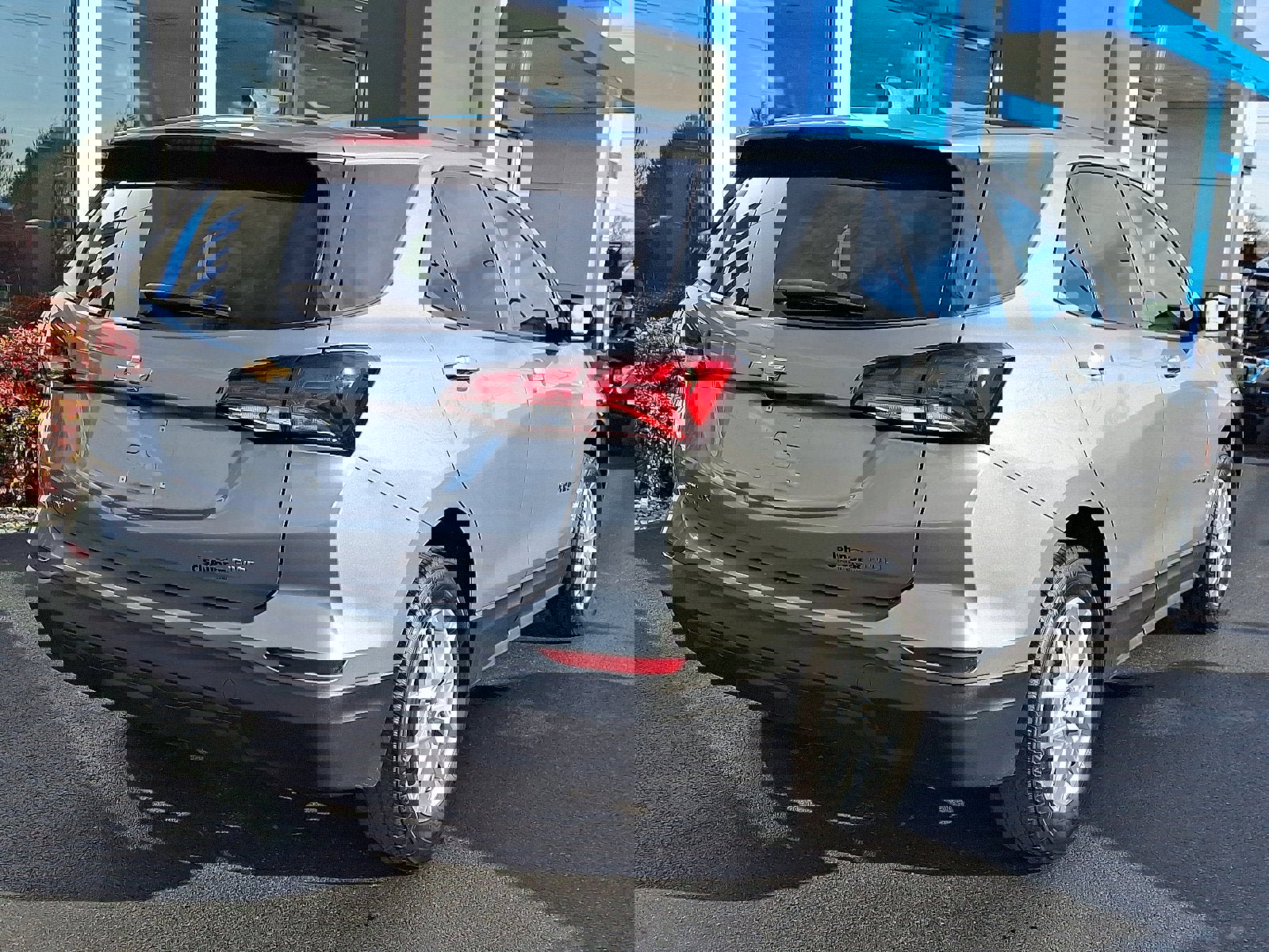 Used 2024 Chevrolet Equinox LS w/ LS Convenience Package image 6