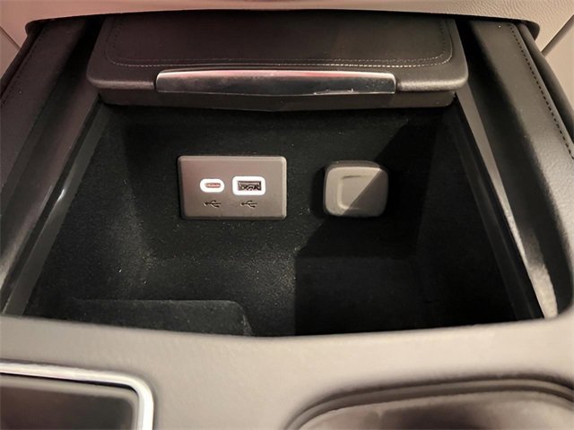 Certified 2023 Cadillac XT4 Luxury image 32