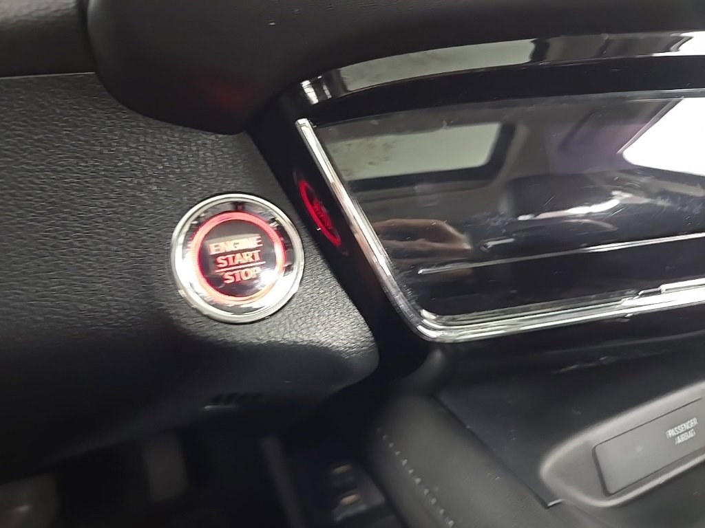 Used 2021 Honda HR-V Touring image 35