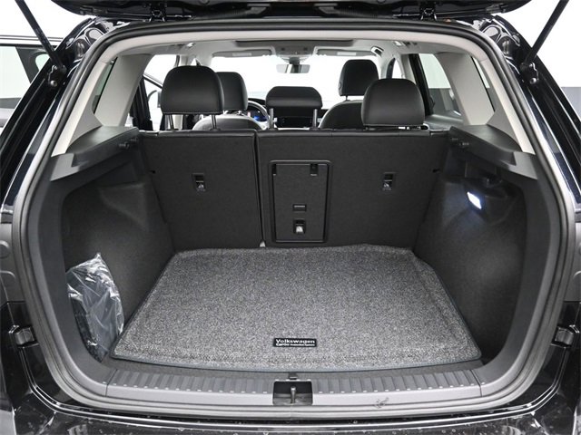 New 2026 Volkswagen Taos SE image 12