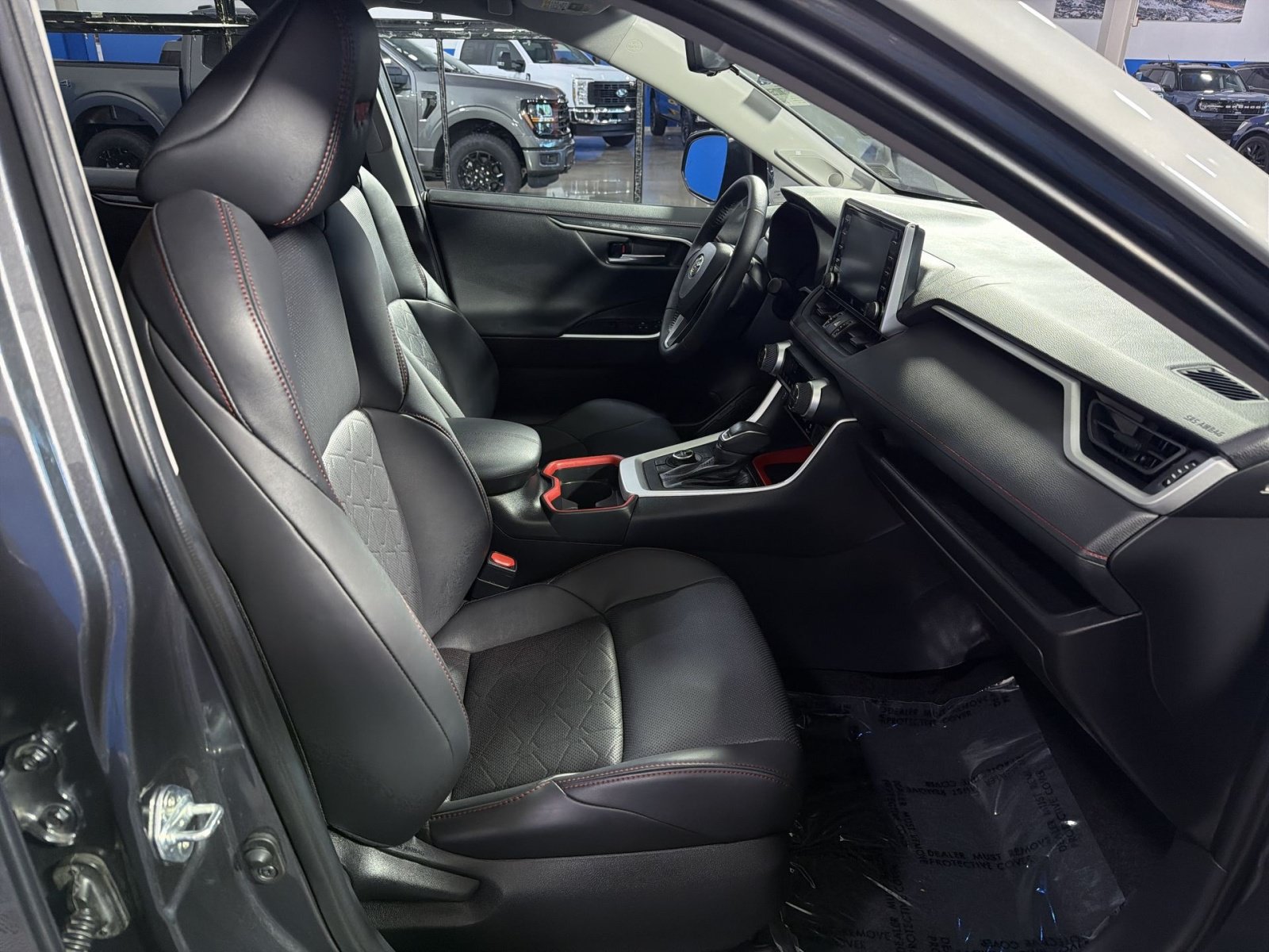 Used 2021 Toyota RAV4 TRD Off-Road AWD/4WD image 27