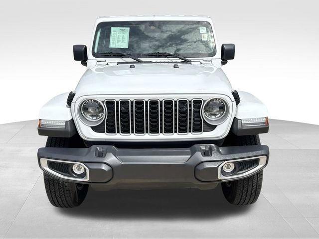Used 2024 Jeep Wrangler Unlimited Sahara AWD/4WD image 2