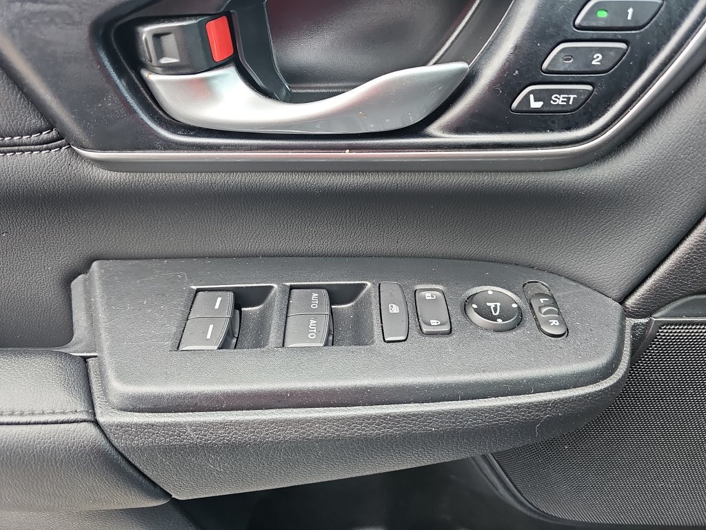 Used 2022 Honda CR-V Touring image 27