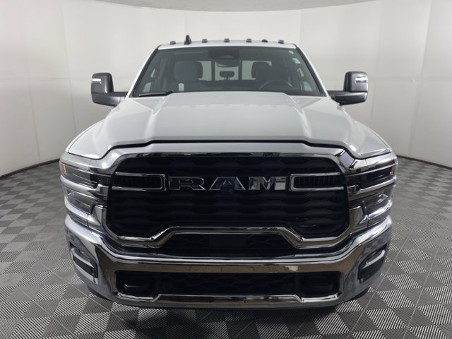 New 2026 RAM 3500 Tradesman AWD/4WD image 12