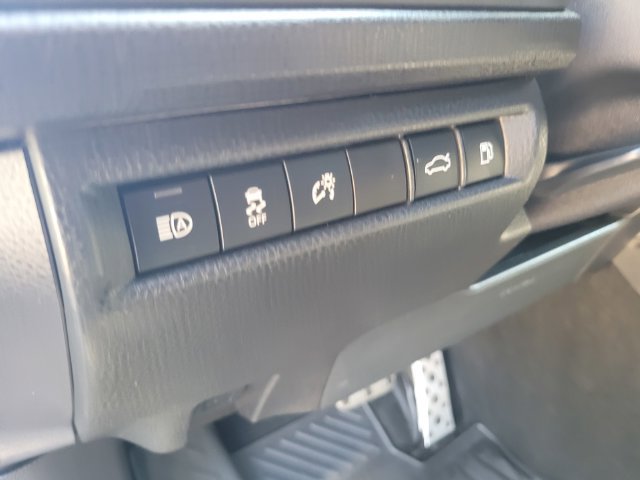 Used 2025 Toyota Camry XSE FWD image 17