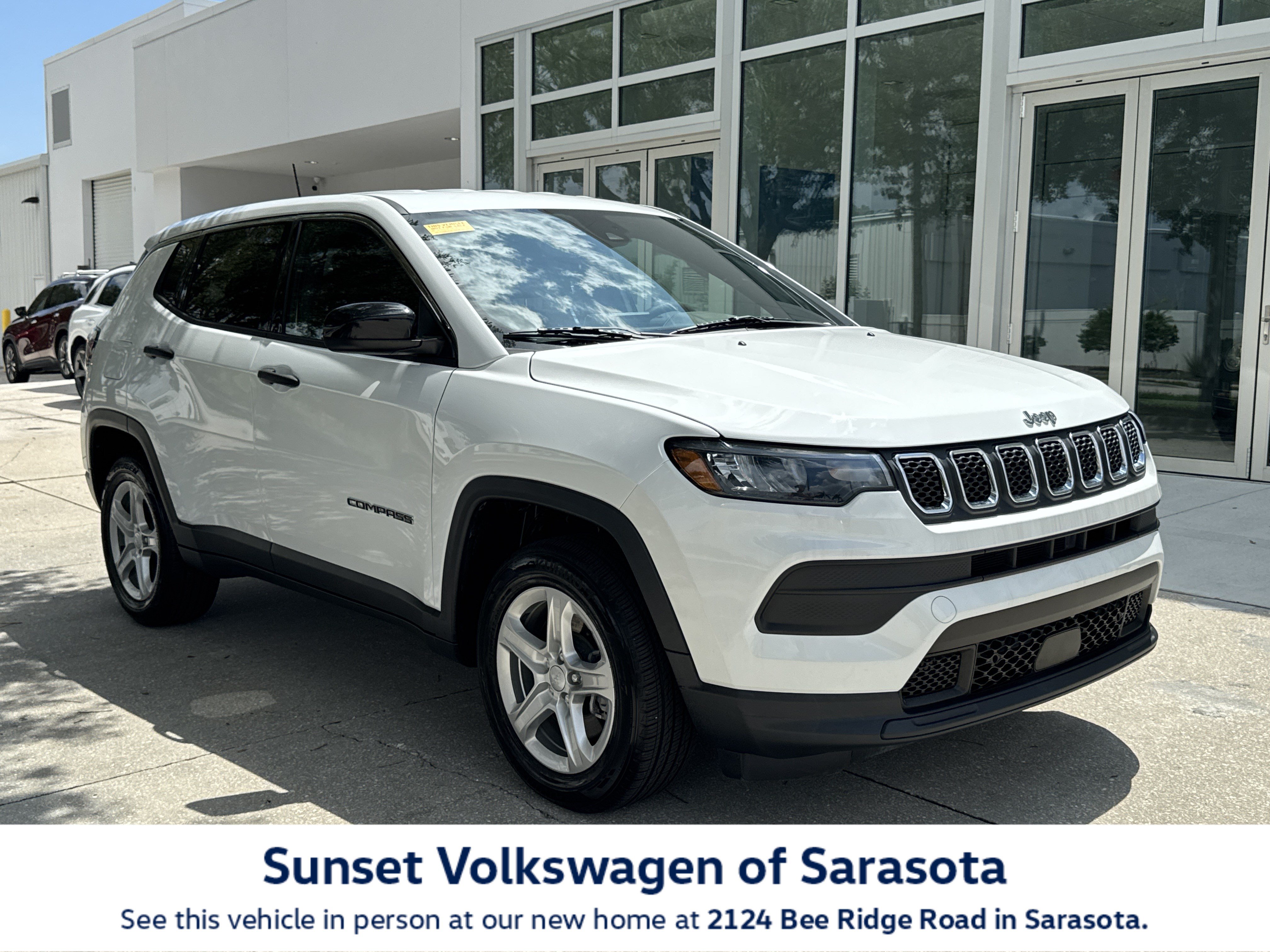 Used 2023 Jeep Compass Sport AWD/4WD image 1