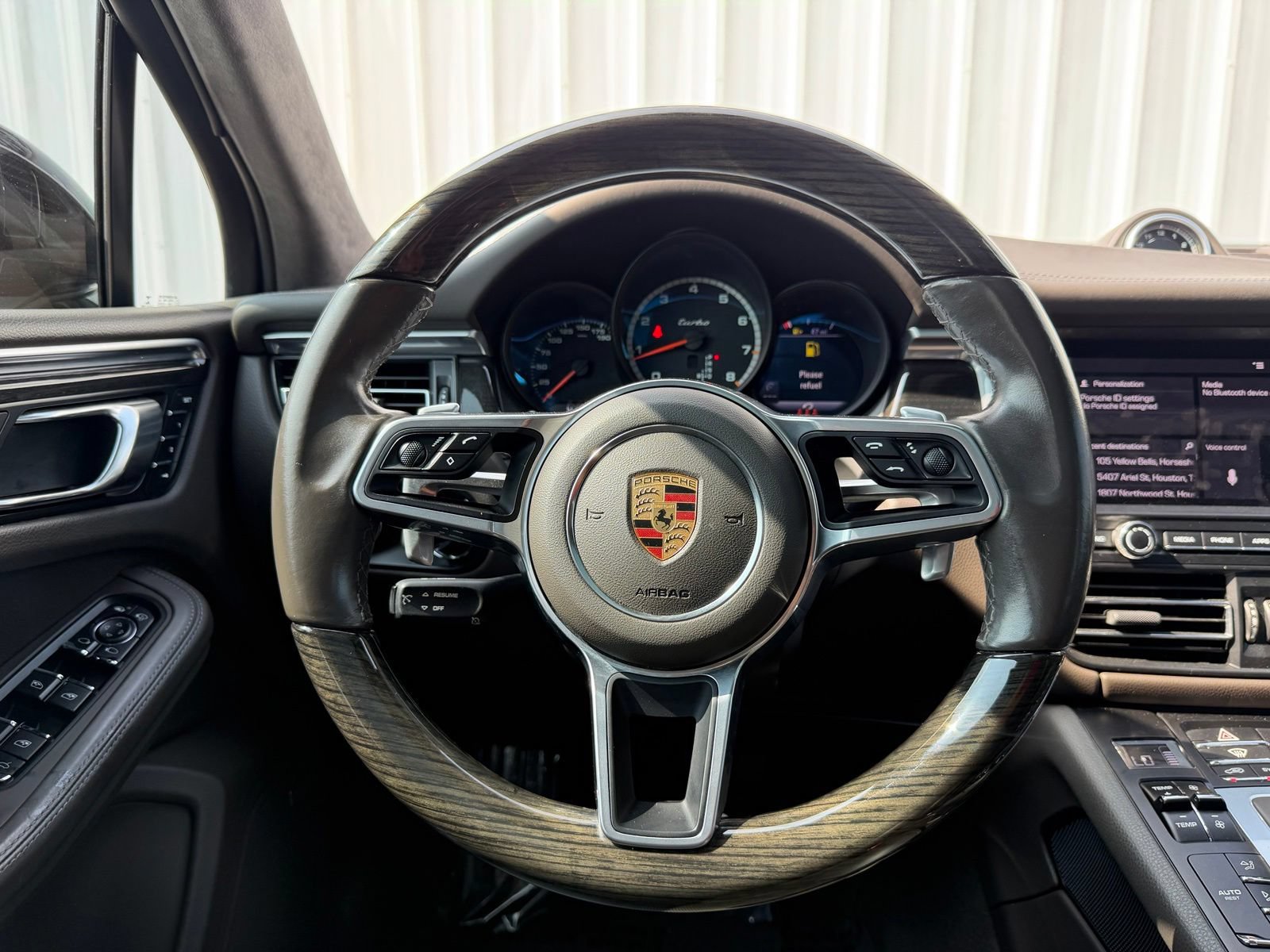 Used 2021 Porsche Macan Turbo AWD/4WD image 12
