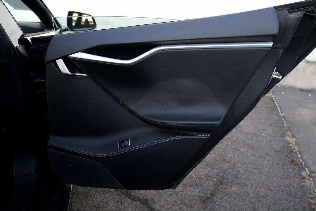 Used 2017 Tesla Model S 75D image 34