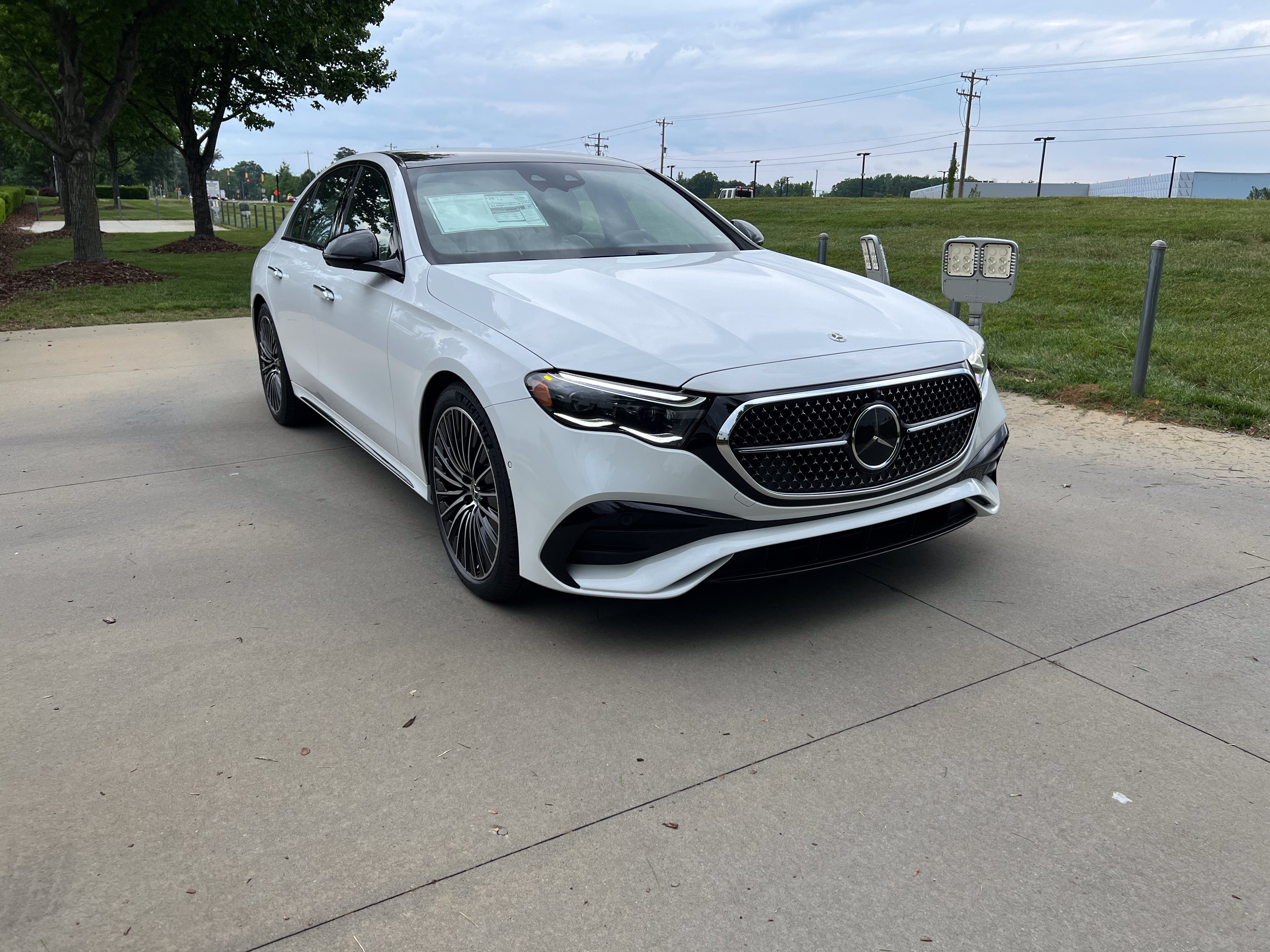 New 2026 Mercedes-Benz E 450 4MATIC Sedan image 2
