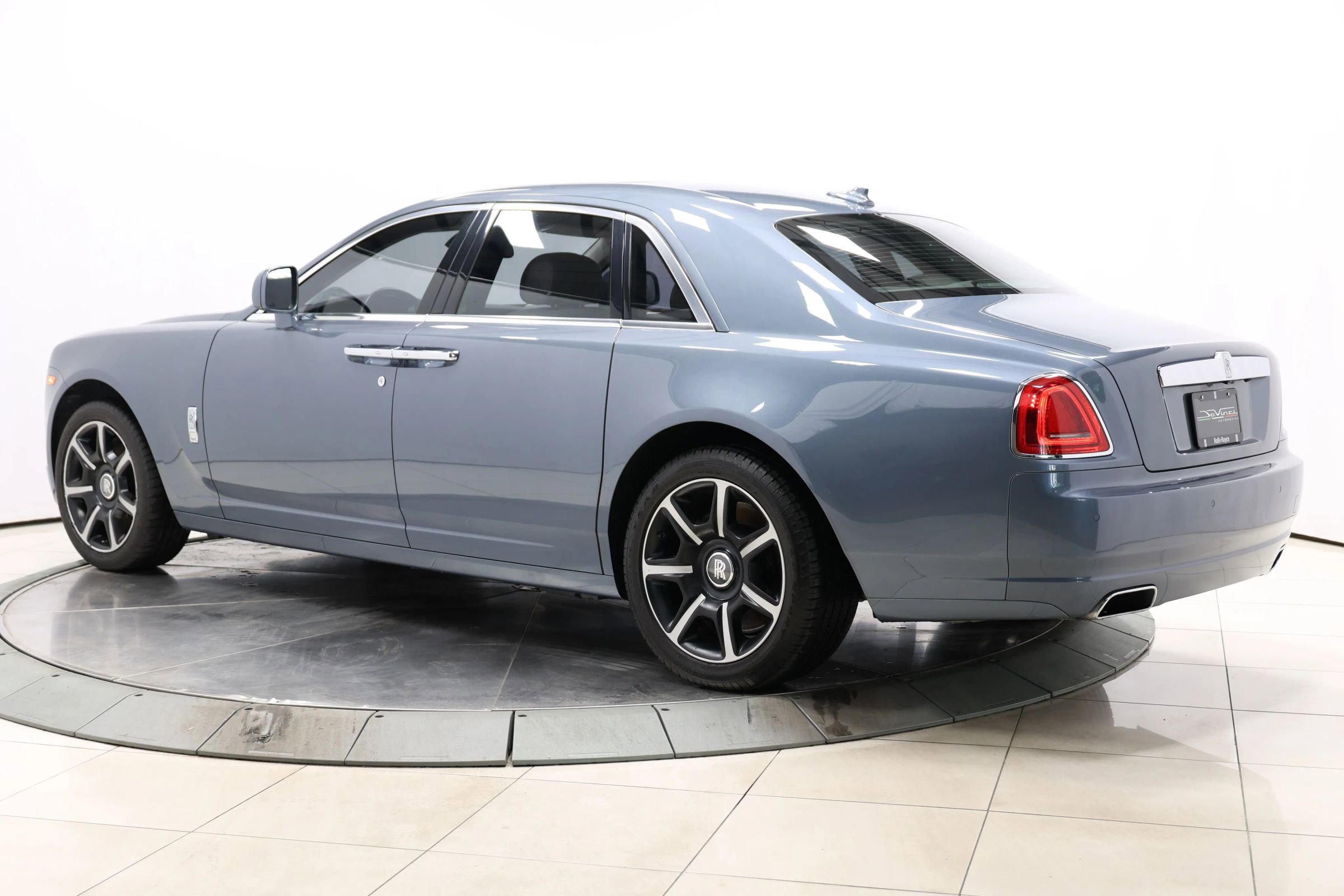 Used 2011 Rolls-Royce Ghost image 59