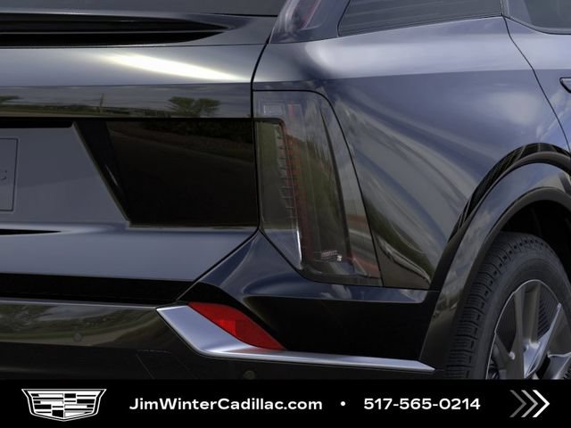 New 2027 Cadillac Optiq Luxury w/ LPO, Floor Liner Package AWD/4WD image 26