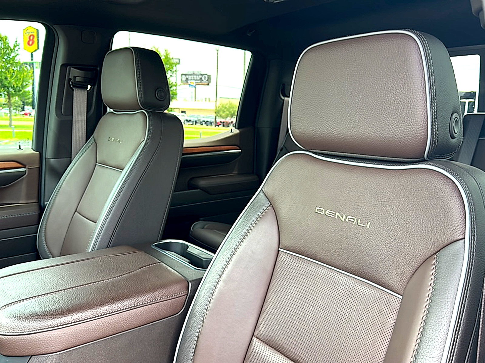 Used 2024 GMC Sierra 1500 Denali w/ Denali Reserve Package RWD image 14