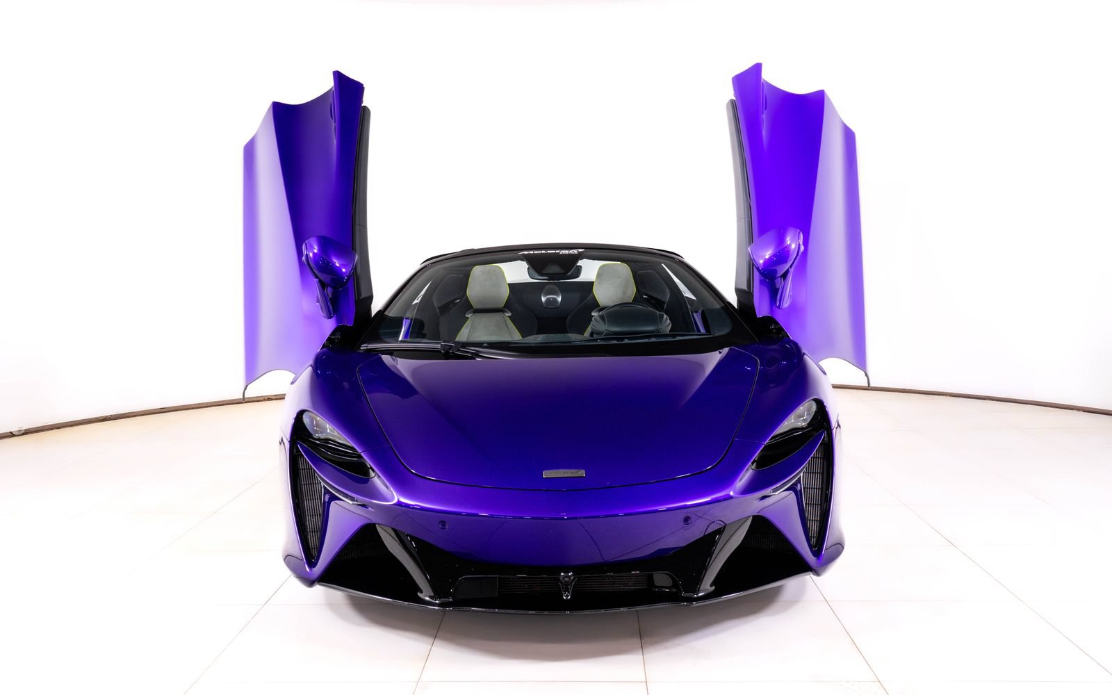 New 2025 McLaren Artura Spider RWD image 11