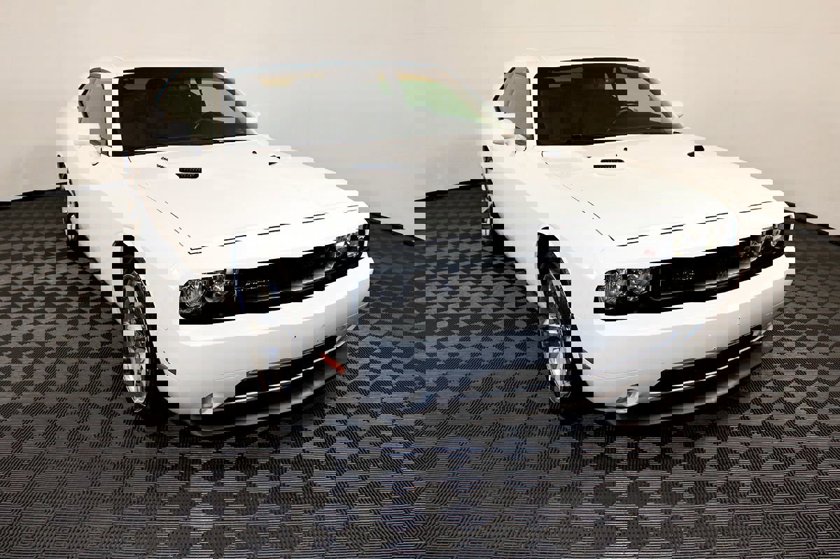 Used 2012 Dodge Challenger R/T image 4