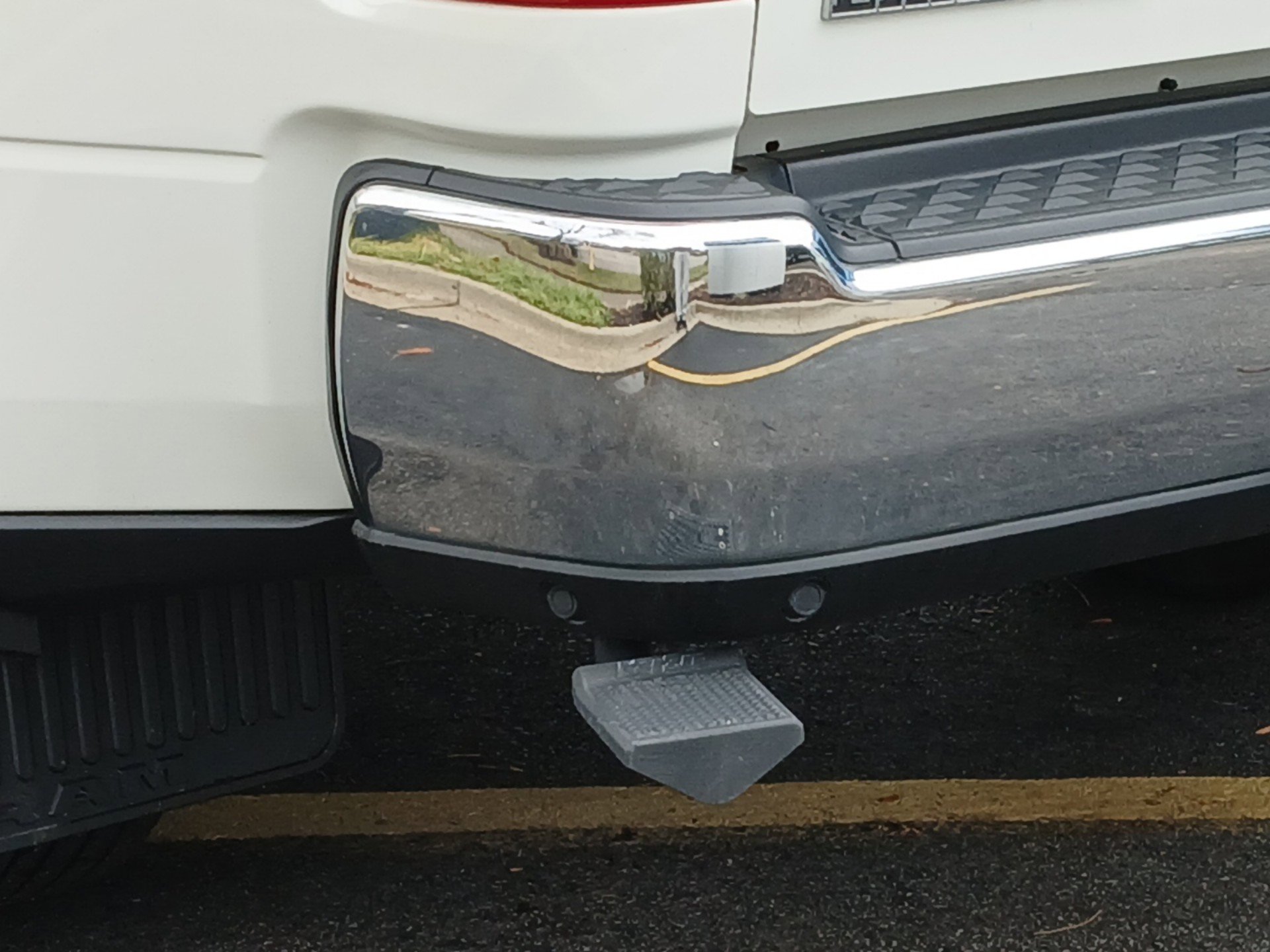 Used 2020 RAM 3500 Laramie image 30