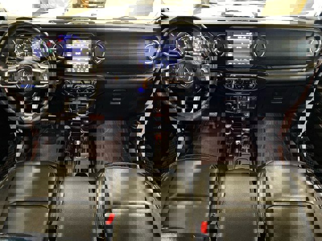 Used 2023 Jeep Wrangler Sahara w/ Cold Weather Group image 11