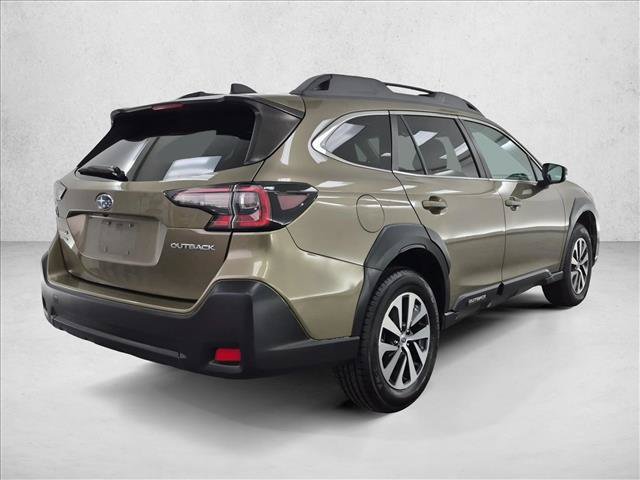 Used 2024 Subaru Outback Premium AWD/4WD image 5
