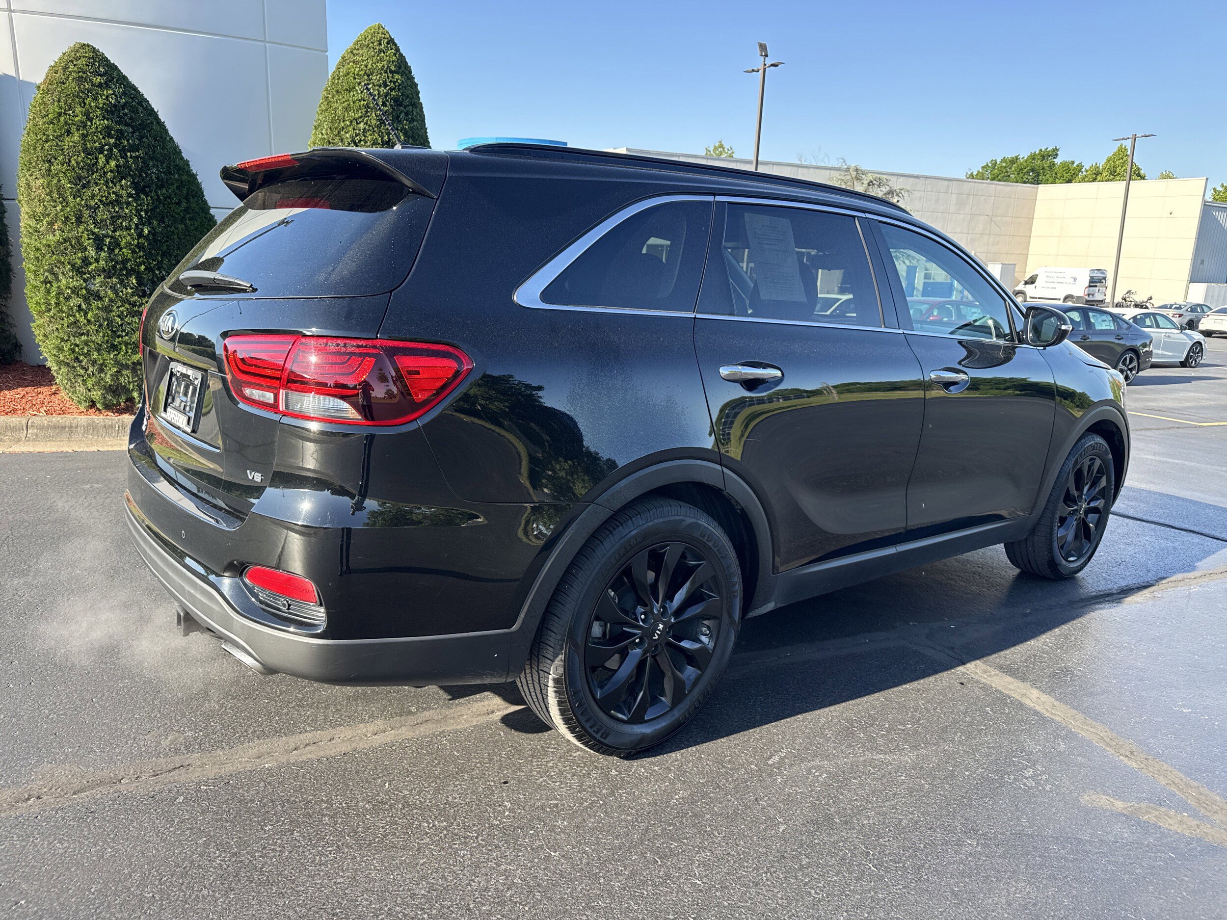 Used 2019 Kia Sorento S FWD image 4
