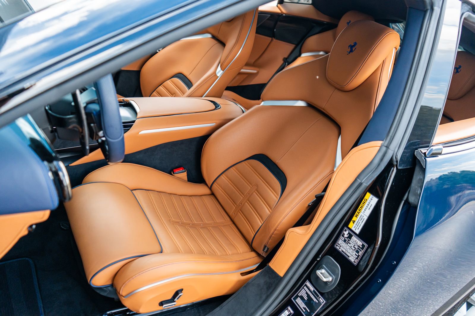 Used 2025 Ferrari Purosangue image 26
