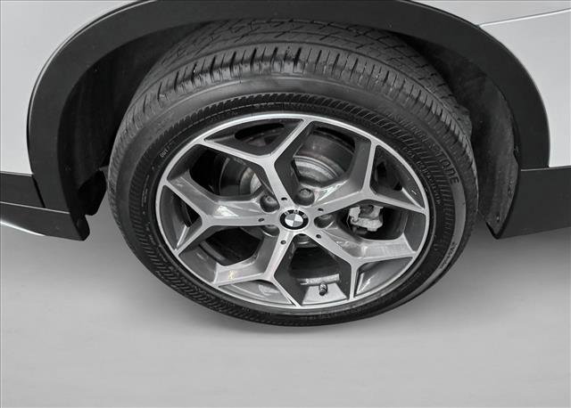 Used 2018 BMW X1 xDrive28i image 9