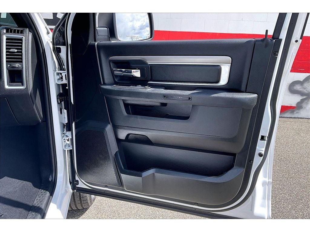 Used 2024 RAM 1500 Classic Warlock AWD/4WD image 20