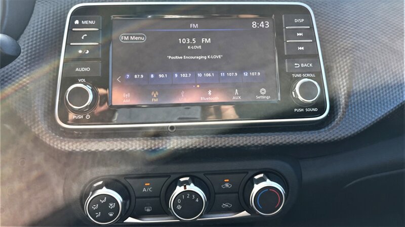 Used 2018 Nissan Kicks S FWD image 14
