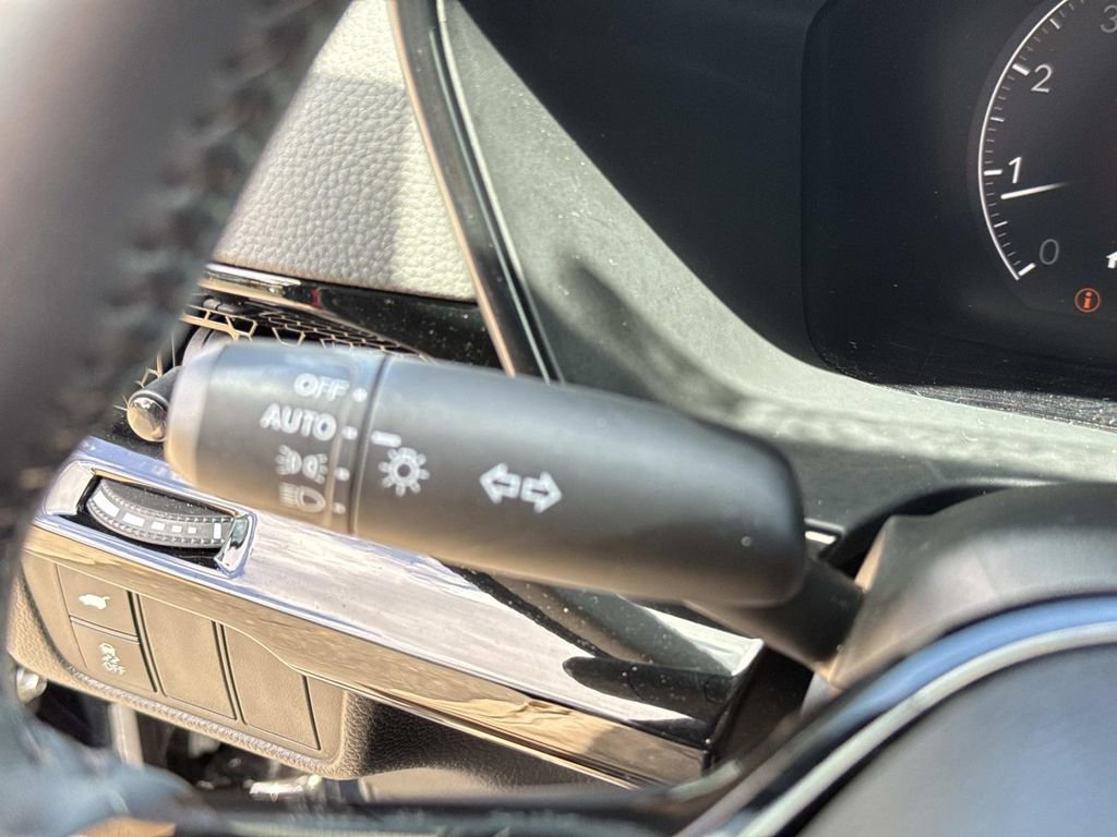 Used 2025 Honda CR-V EX-L image 40