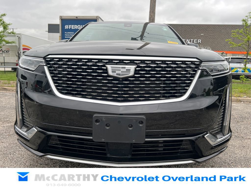 Used 2024 Cadillac XT6 Premium Luxury w/ Technology Package FWD image 8