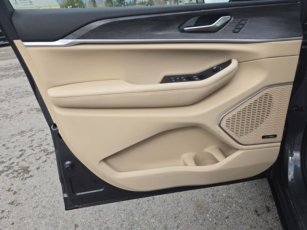 Used 2021 Jeep Grand Cherokee L Limited w/ Trailer Tow Group (B) image 12