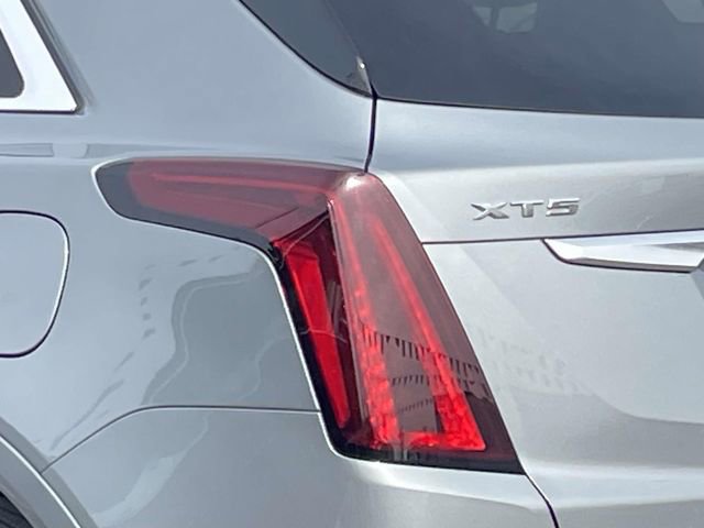 Used 2023 Cadillac XT5 Premium Luxury image 10