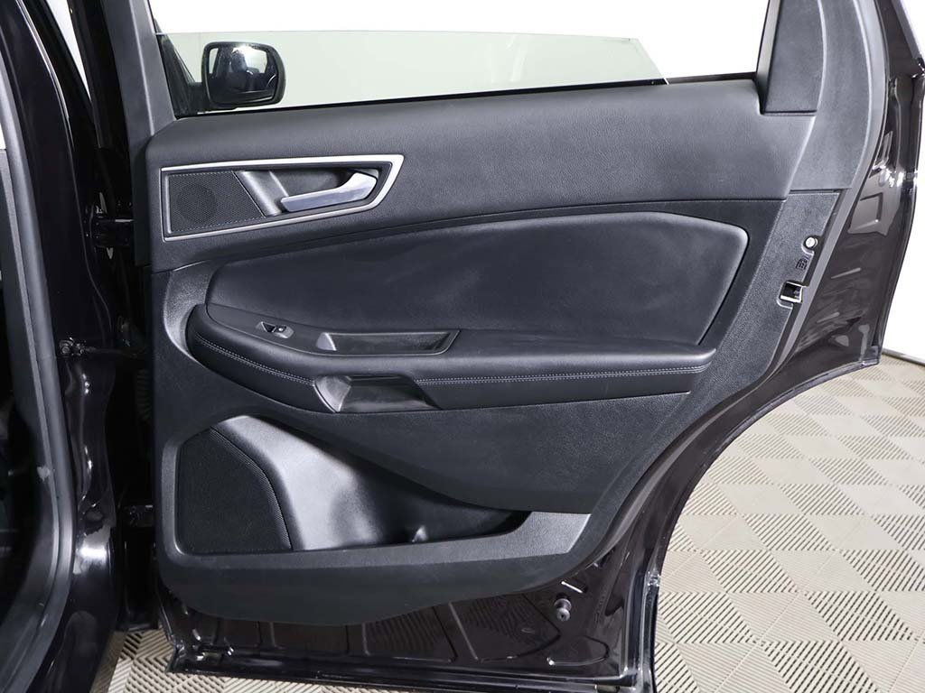 Used 2022 Ford Edge SEL w/ Convenience Package image 24