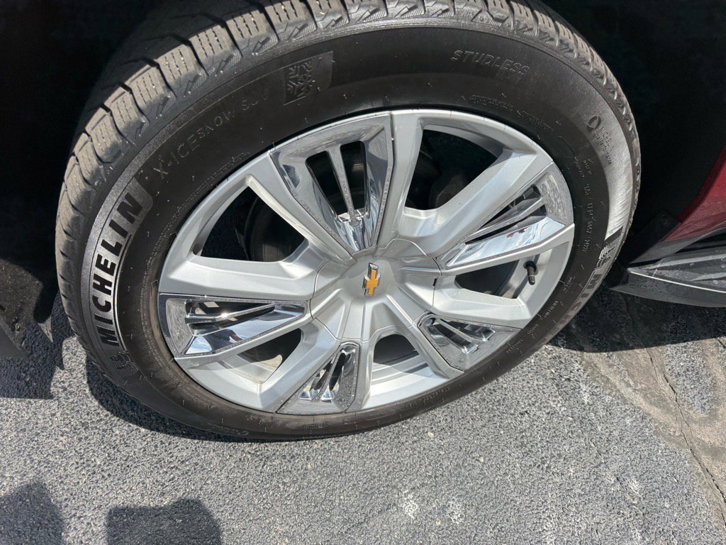 Used 2023 Chevrolet Suburban High Country w/ Max Trailering Package AWD/4WD image 10
