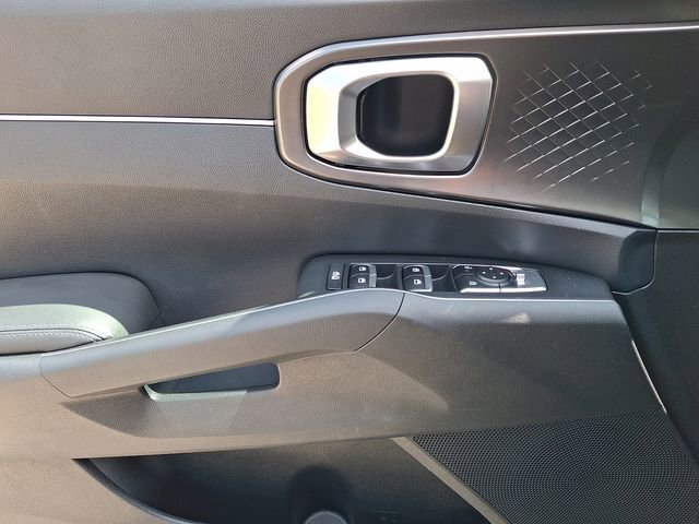 Certified 2025 Kia Sorento EX w/ EX Panoramic Sunroof Package AWD/4WD image 13