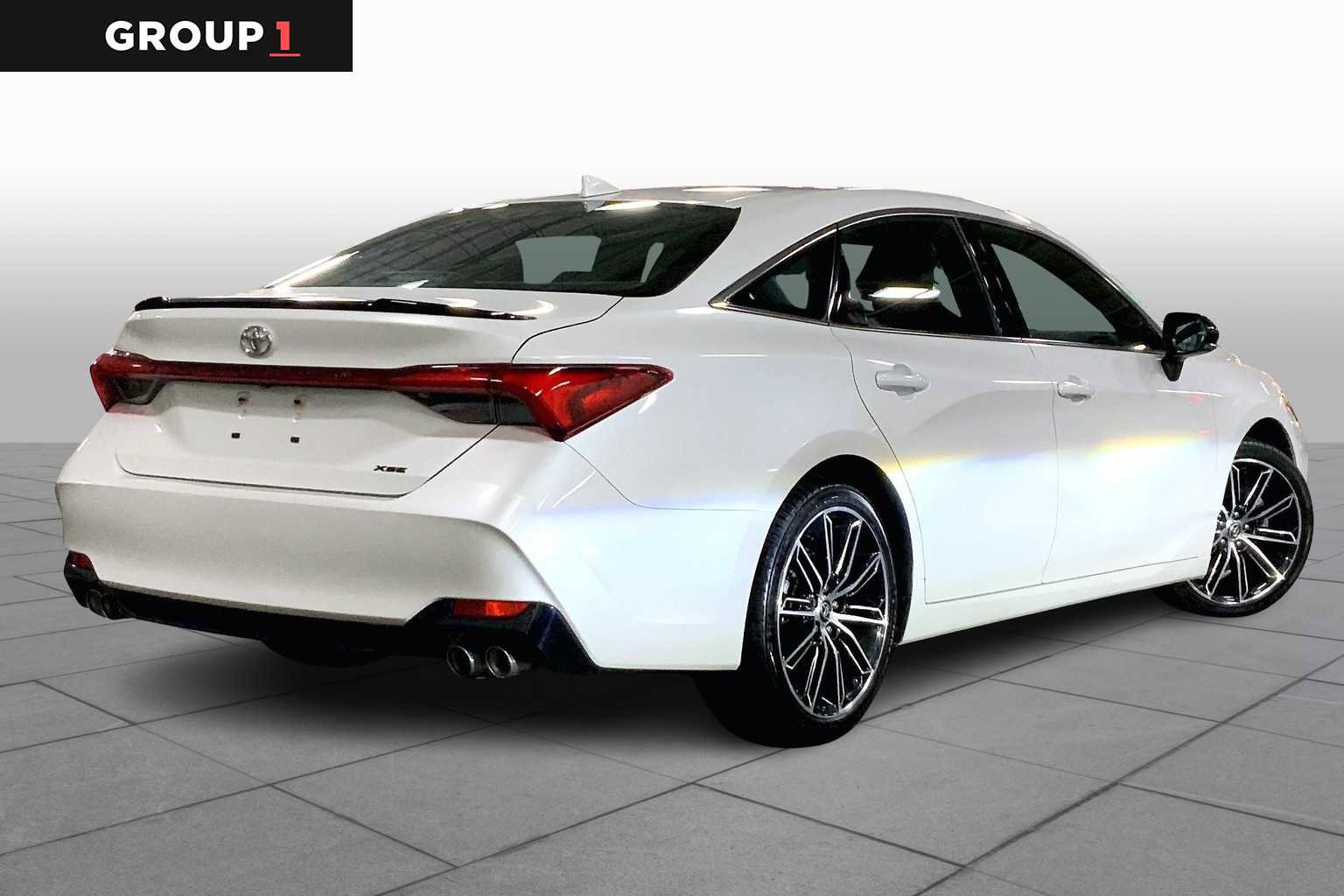 Used 2020 Toyota Avalon XSE w/ Carpet Mat Package image 12