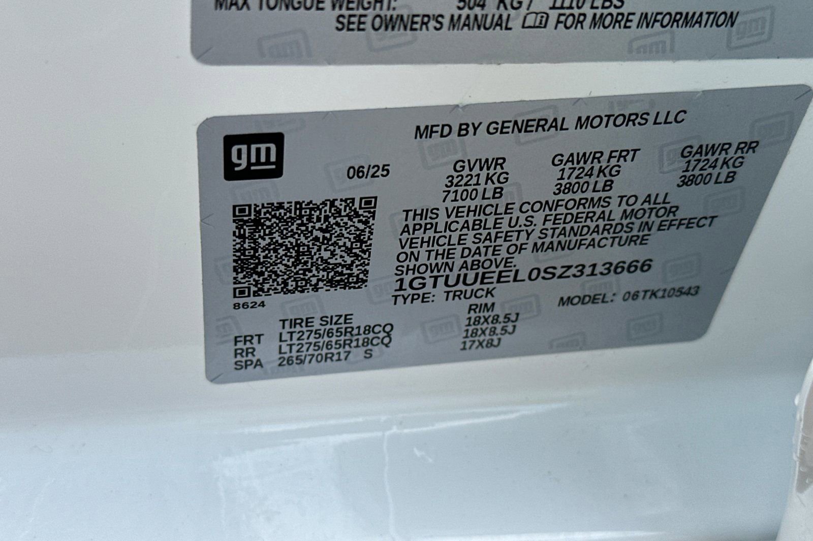 Certified 2025 GMC Sierra 1500 AT4 image 28